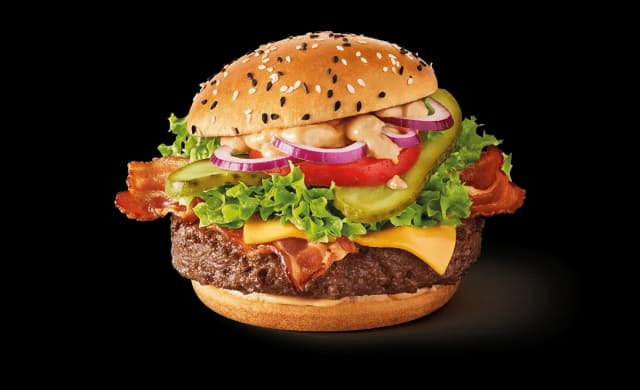 Ile kosztują burgery maestro w McDonald's? Ceny i warianty menu Ile kosztują burgery maestro w McDonald's? Ceny i warianty menu
